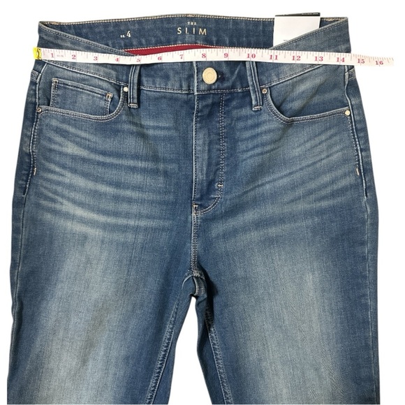 White House Black Market High Rise Sculpt Slim Jeans Medium Wash Size 4 NWT - Picture 7 of 7